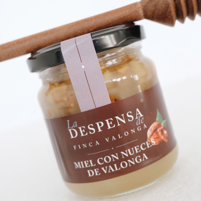 Honey with walnuts from Finca Valonga. Honey with walnuts from Finca Valonga.