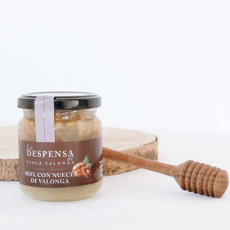Honey with walnuts from Finca Valonga. Honey with walnuts from Finca Valonga.
